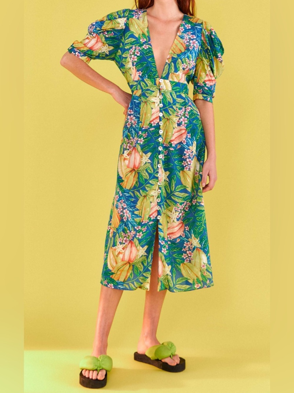 Farm Rio star fruits satin plunging v neck puff sleeve button midi dress L nwot